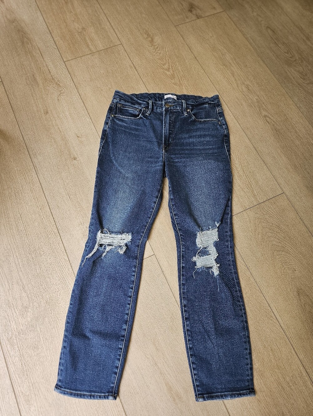 $140 Good American Good Legs Ripped High Waist Cigarette Jeans 12 / 31 - Picture 2 of 9